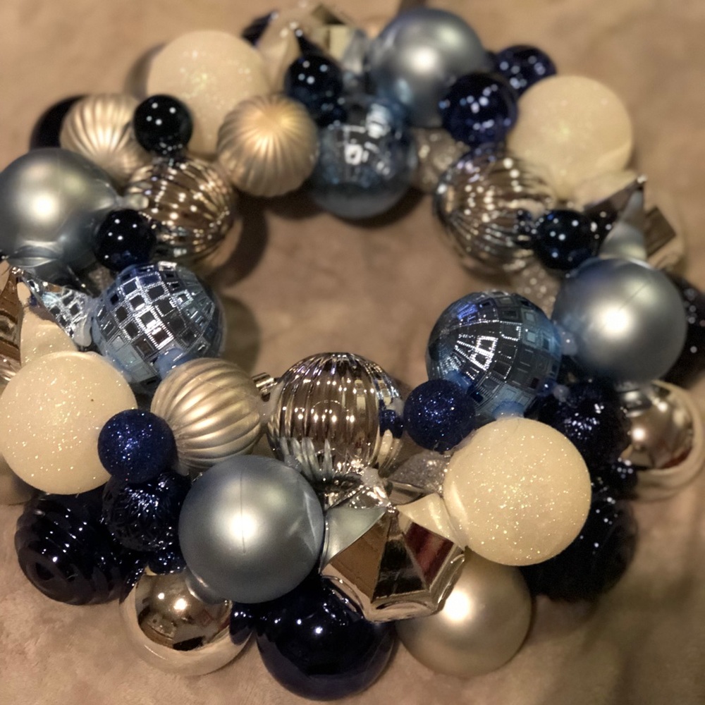 Beautiful hand made Holiday wreaths! Made to order